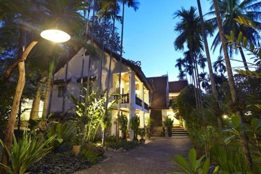 Villa Santi Hotel Луангпхабанг Экстерьер фото